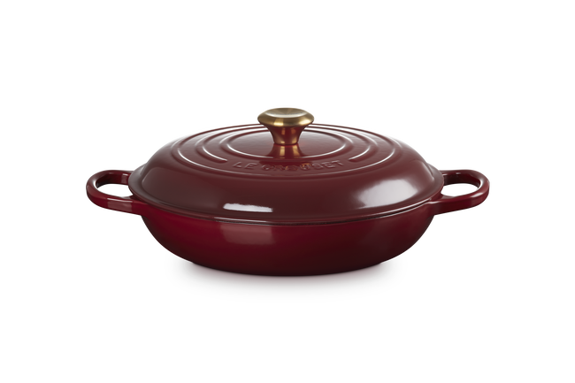 Cast Iron Signature Shallow CasseroleGarnet image number 1